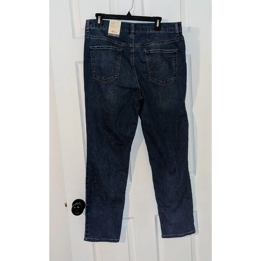 Style & Co Slim‎ Leg Jeans Mid Rise Slimming Pocket Denim Size 16 NWT
